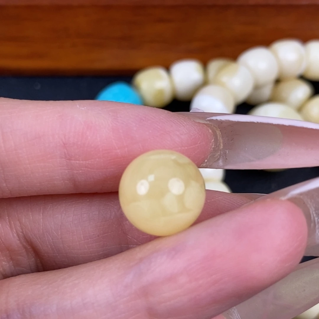 琥珀未镶嵌珠宝奇石204