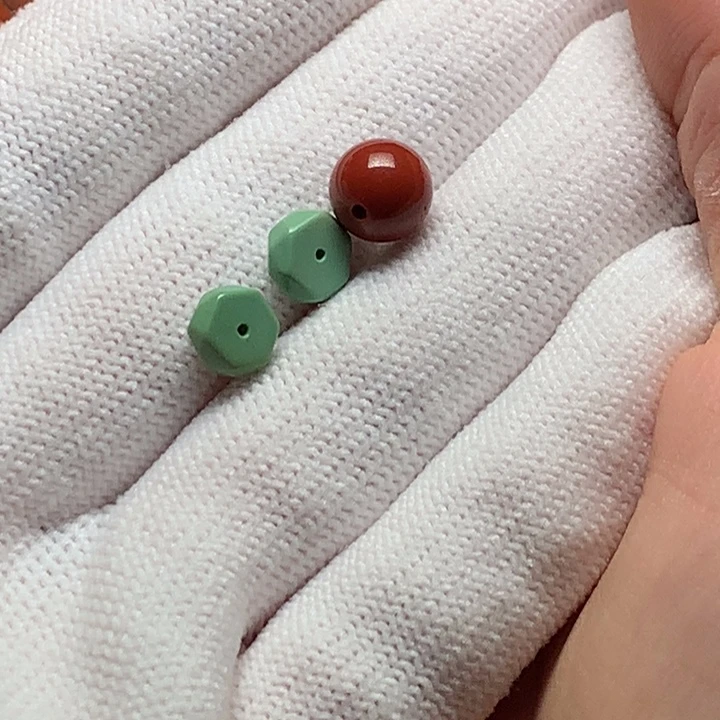 未镶嵌南红玛瑙珠宝奇石