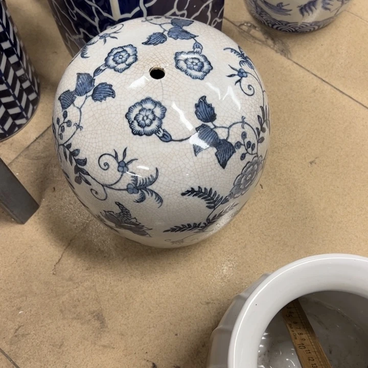 瓷片微瑕。。。。。。。。。。。。