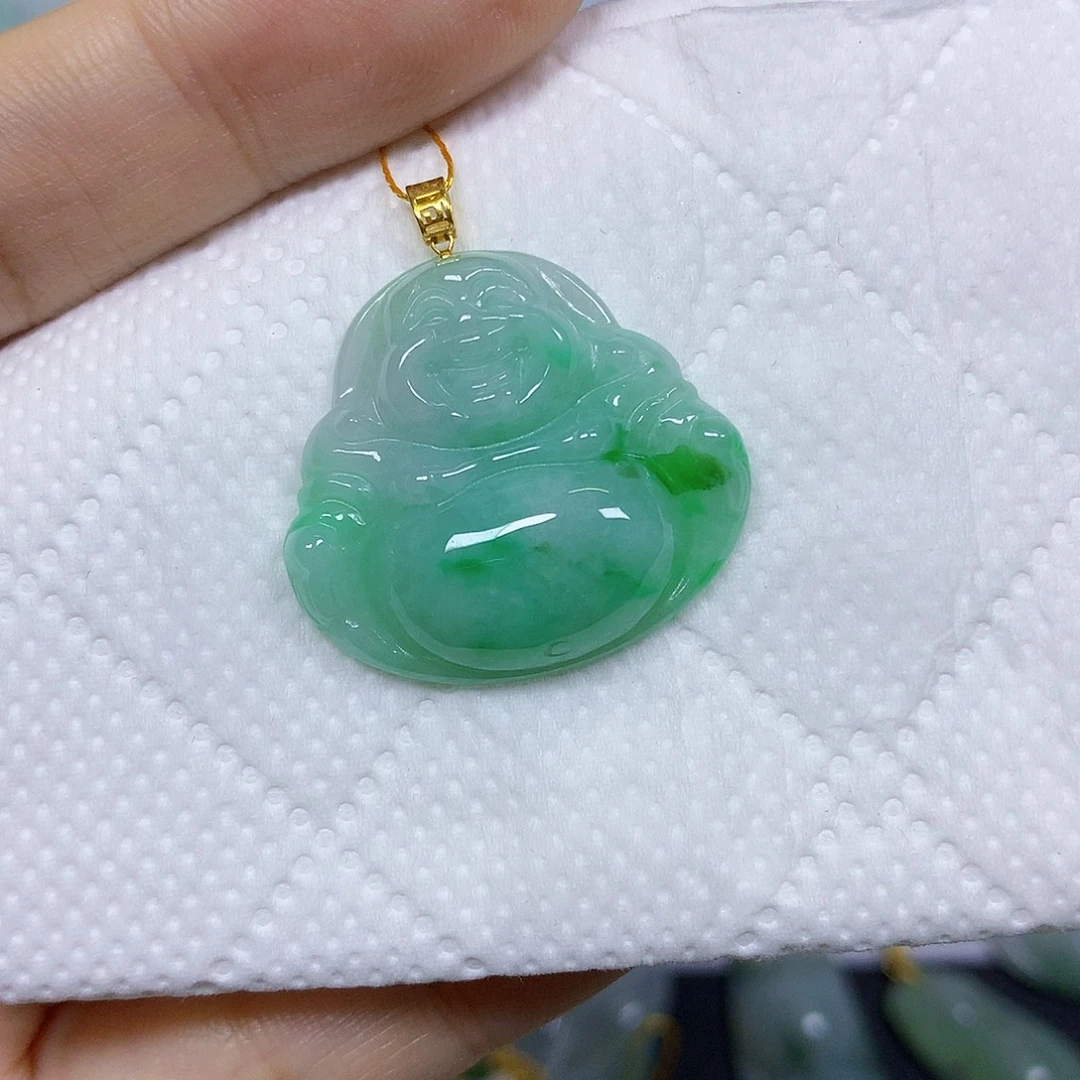 颈饰18K金镶嵌翡翠挂件