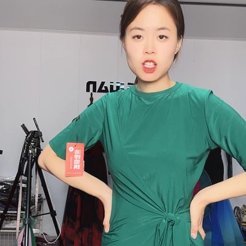 XXXL。