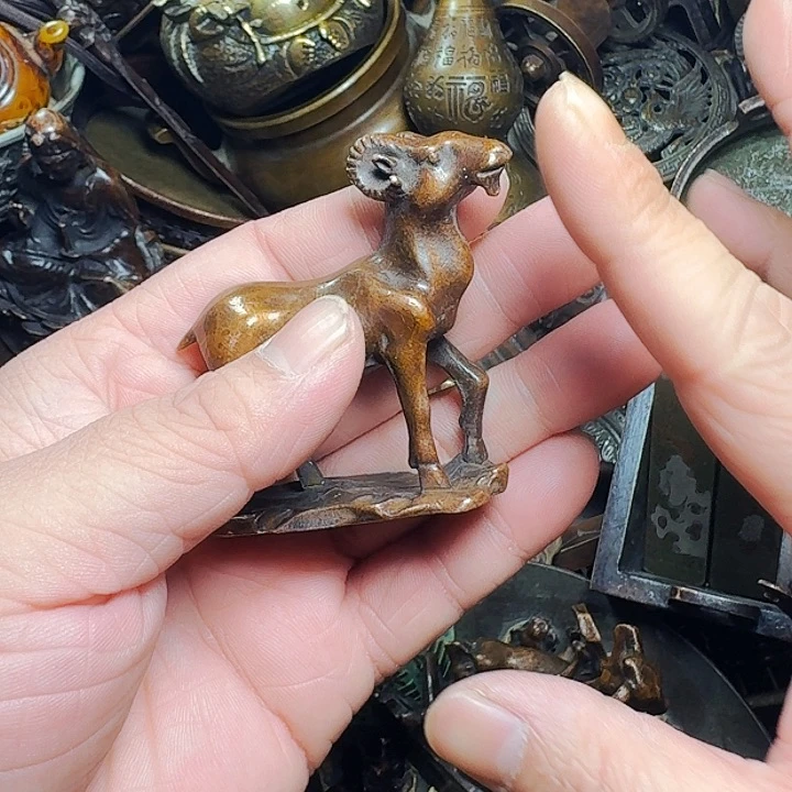 铜器摆件收收藏藏