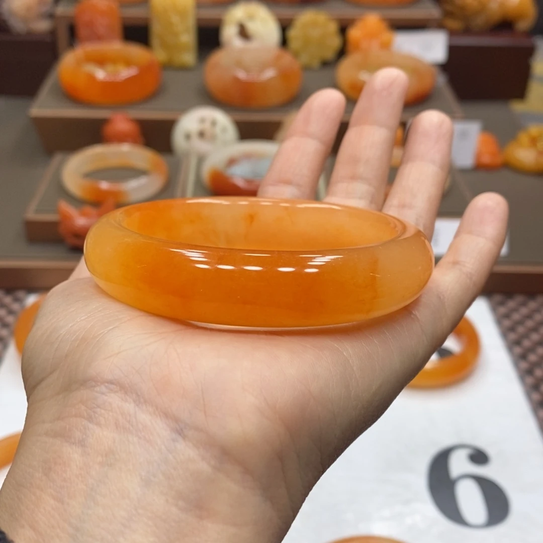 ℳ***๓石英质玉（黄龙玉）未镶嵌手镯