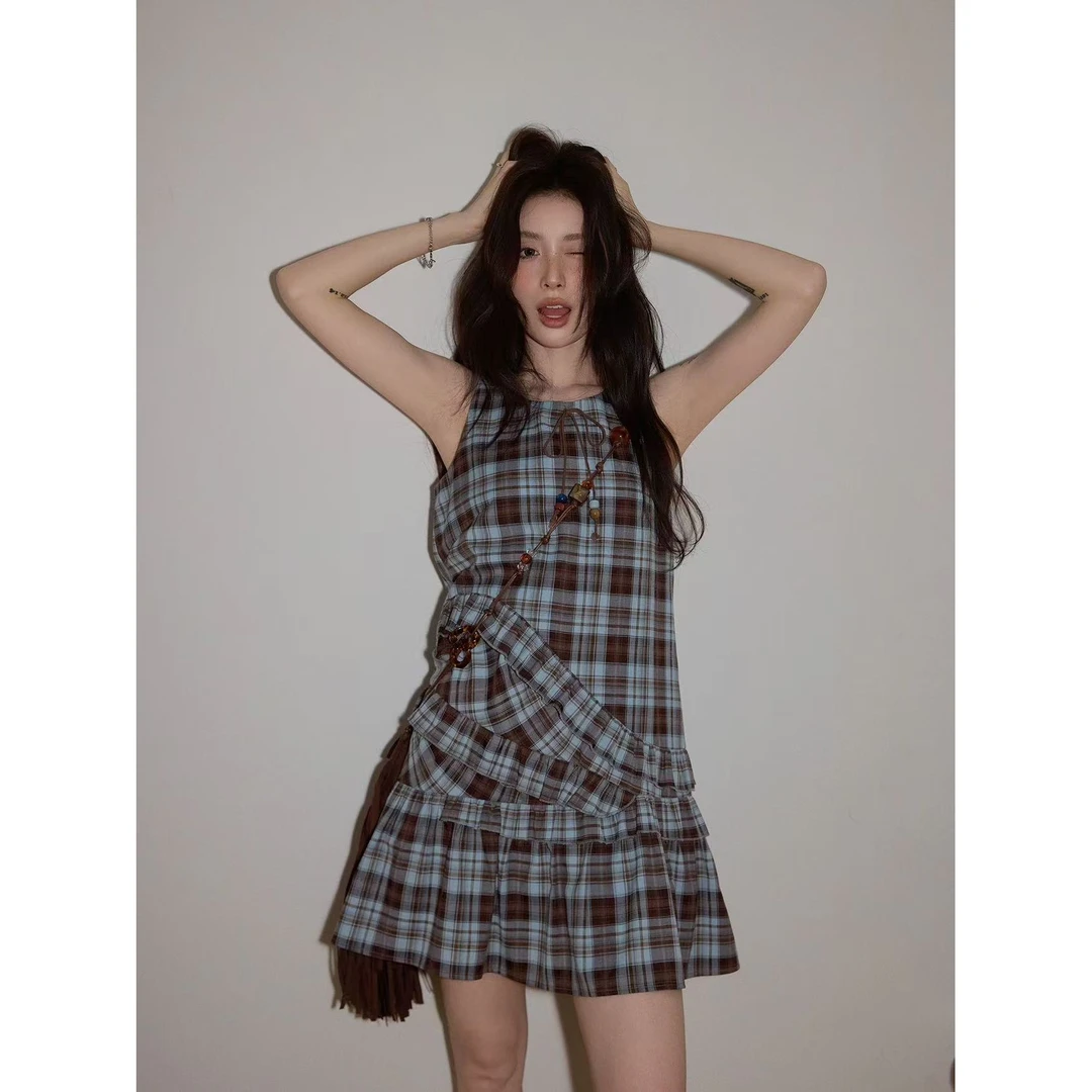 吵吵家复古格子无袖连衣裙女夏气质宽松设计感格纹短款背心连身裙