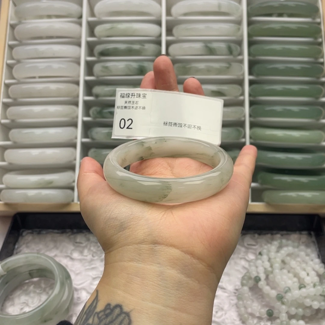 石英质玉未镶嵌手镯02