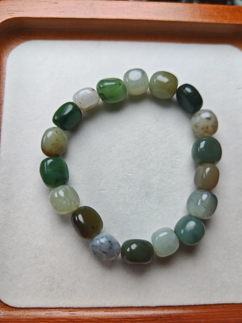 和田玉多宝彩玉随型手串