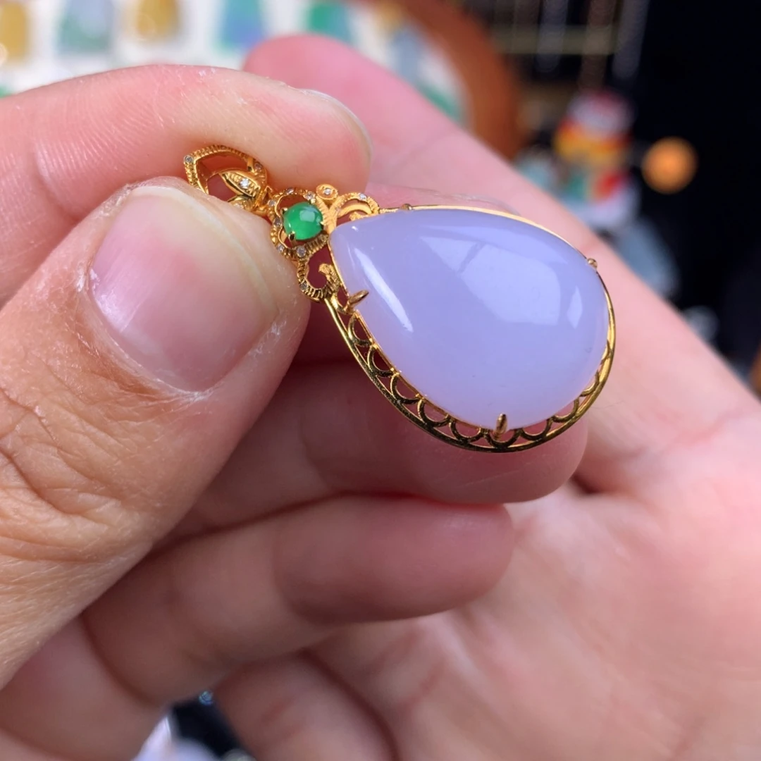 翡翠吊坠(不含链)18K金镶嵌