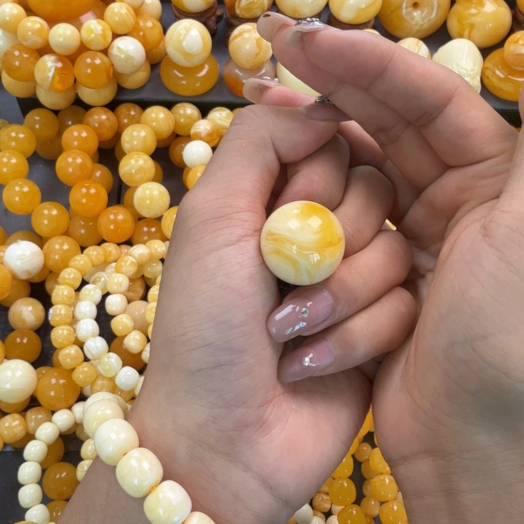 蜜蜡未镶嵌珠宝奇石25mm 9.3g