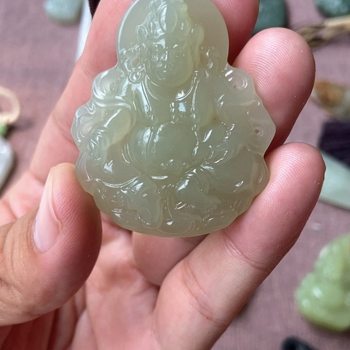 颈饰未镶嵌和田玉