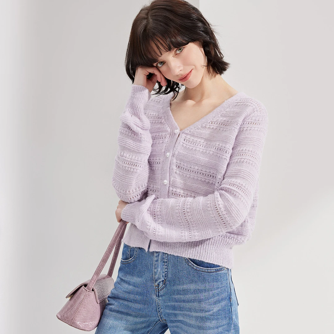 【粉丝专享】V领开衫单排扣镂空长袖薄外套通勤软糯女式针织衫女