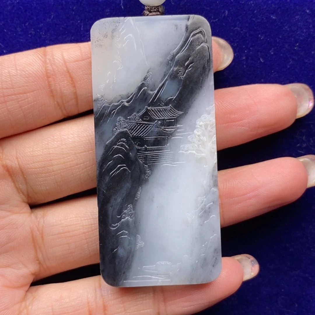 夏***风和田玉未镶嵌挂件