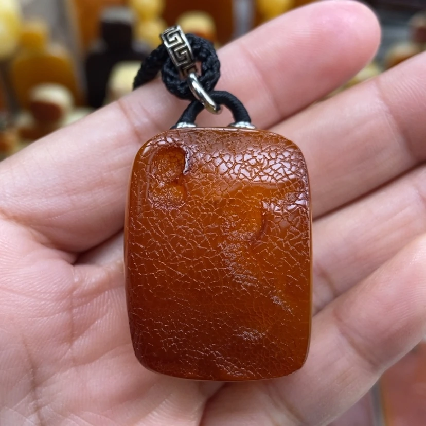 【闪购商品】琥珀颈饰未镶嵌