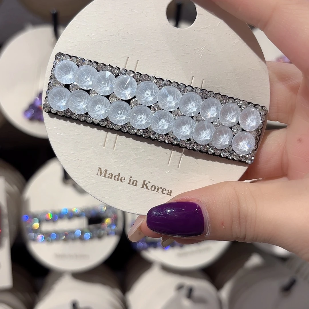 皮质铁合金白色满钻拜拜一个