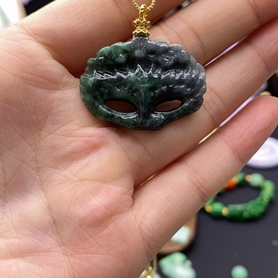 翡翠未镶嵌颈饰翡翠吊坠