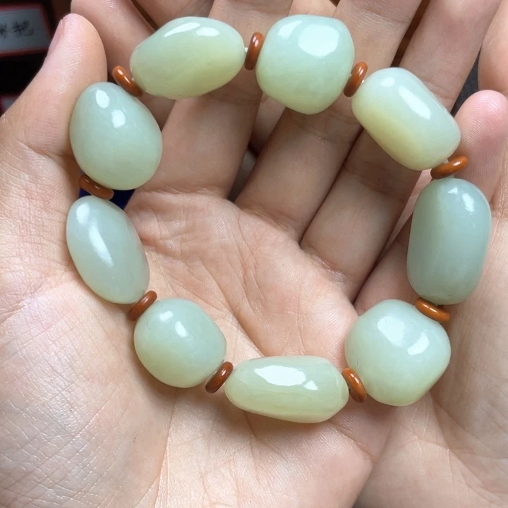 杨***生手串未镶嵌和田玉