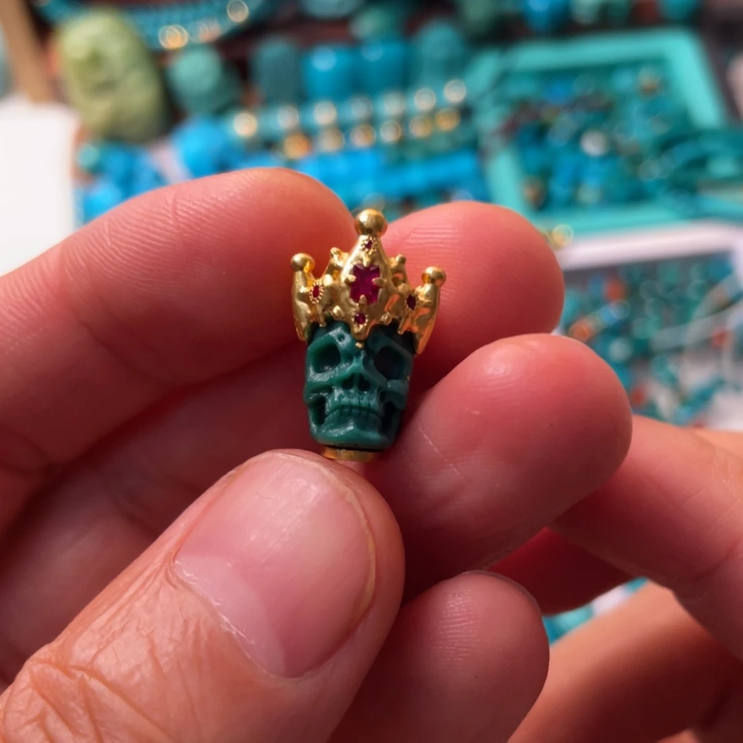 阿***乐绿松石足金镶嵌颈饰