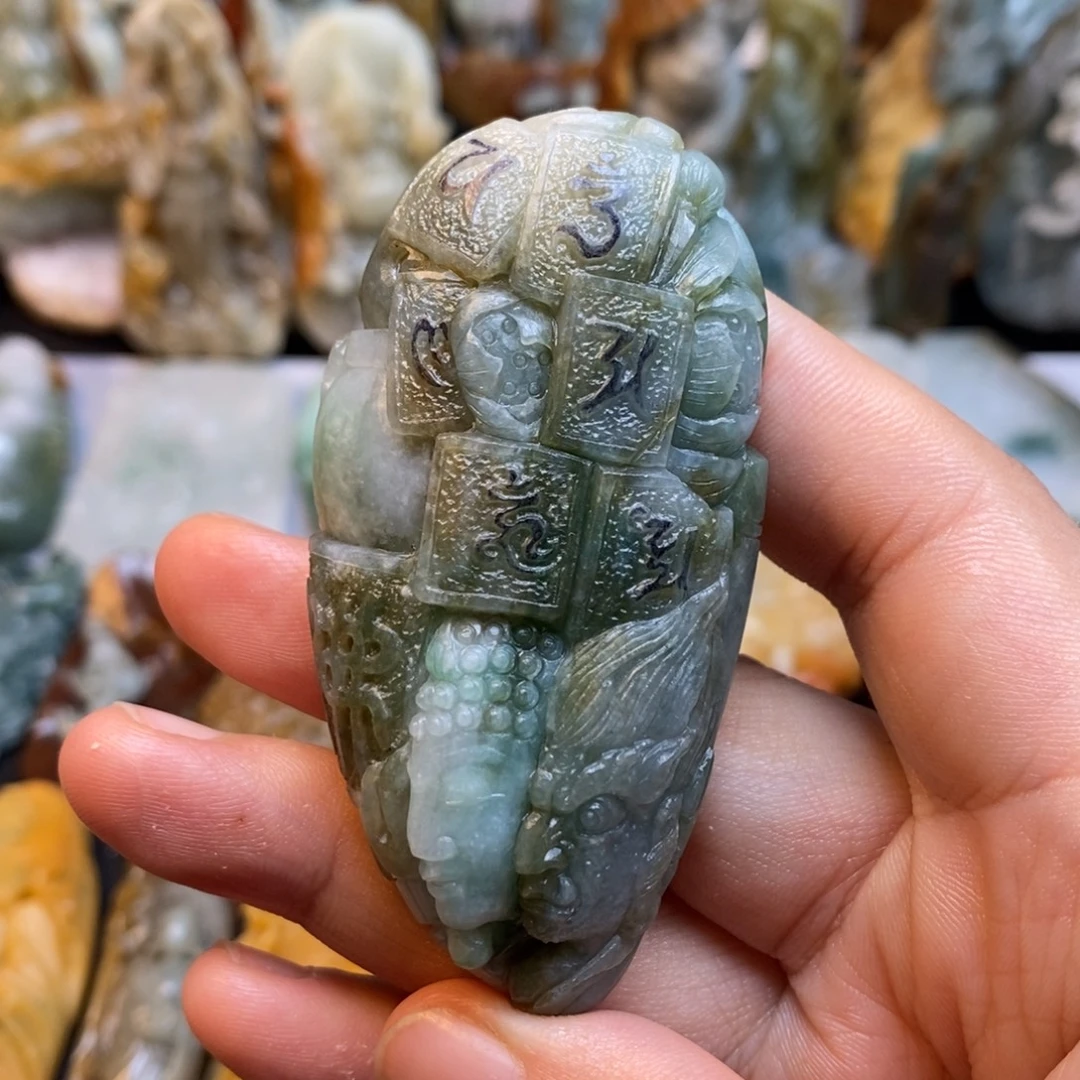 定制翡翠未镶嵌特色17