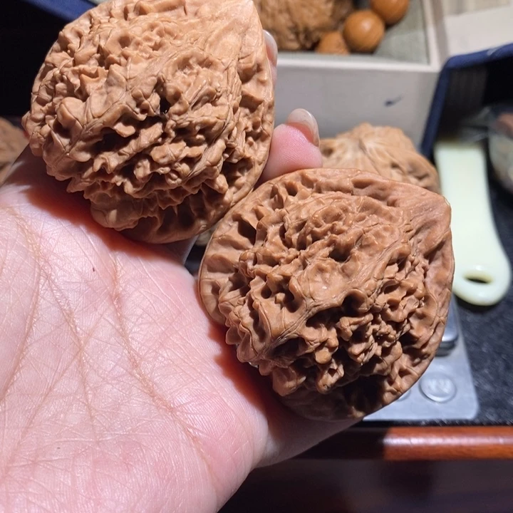 东***文玩核桃把件官帽