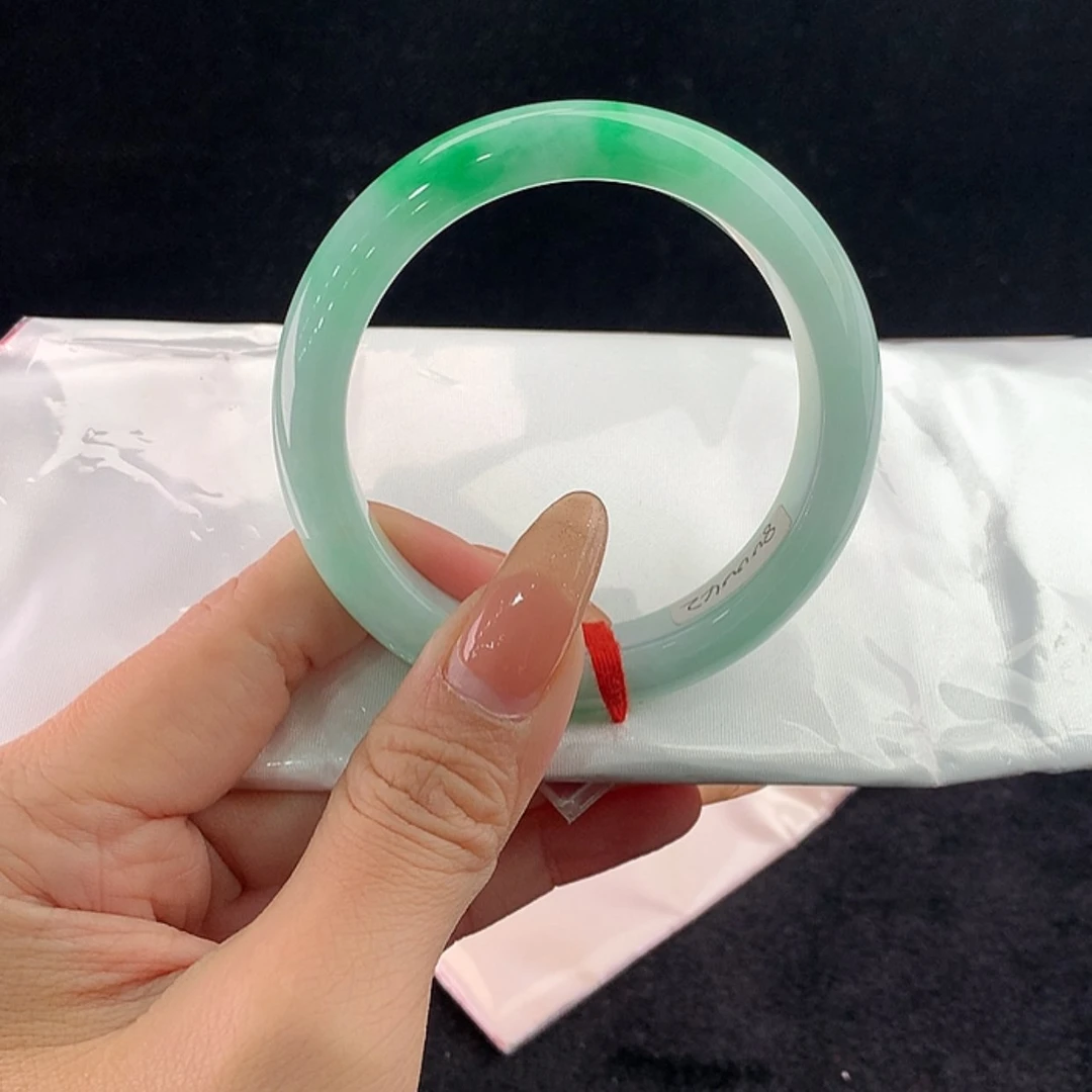 【闪购商品】未镶嵌手镯翡翠正56