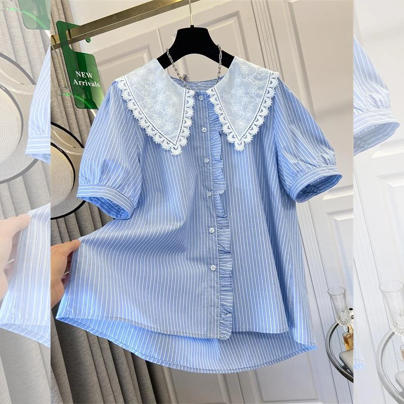 甜美减龄蓝色条纹短袖衬衫女新款夏季大码蕾丝娃娃领小衫上衣