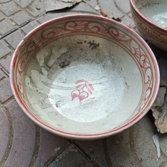 库存微瑕大碗一个