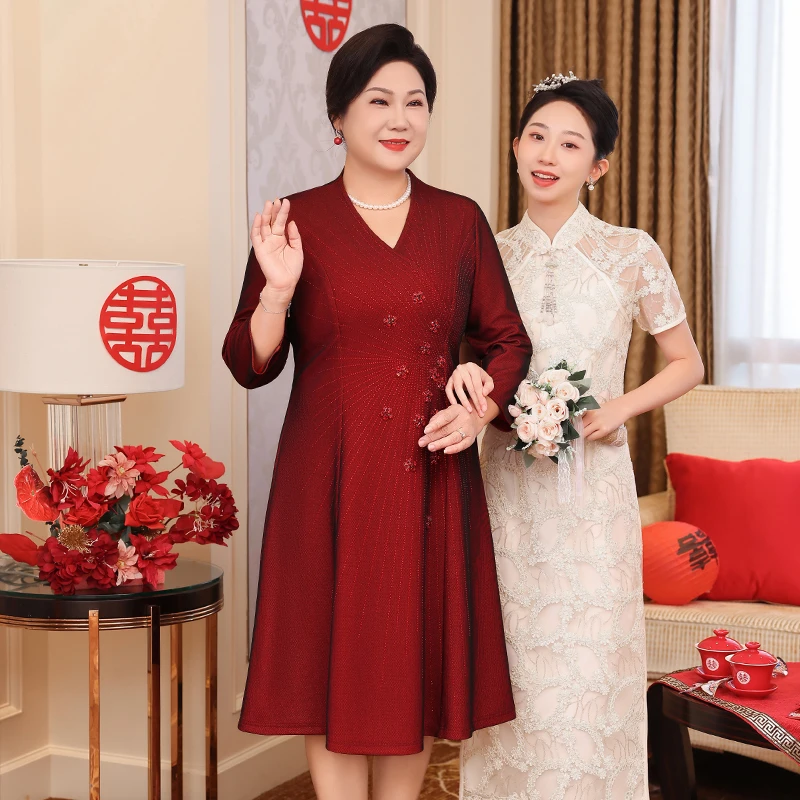 喜婆婆婚宴装2025新款妈妈礼服连衣裙喜服十月结婚订婚裙子大码秋