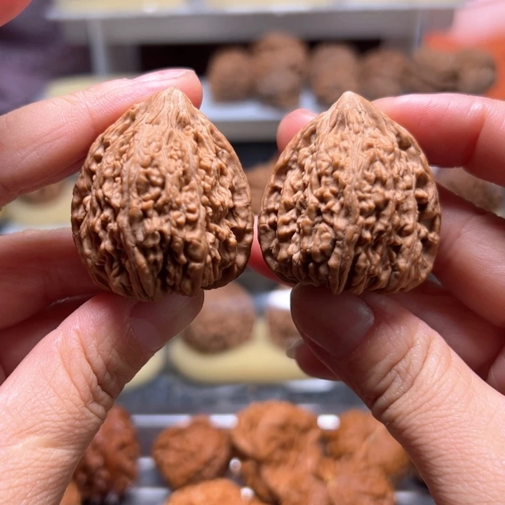 文玩核桃把件塔尖 36