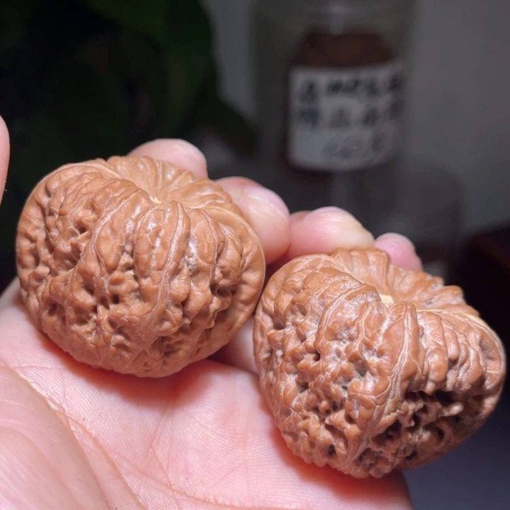 文玩核桃吊坠         39