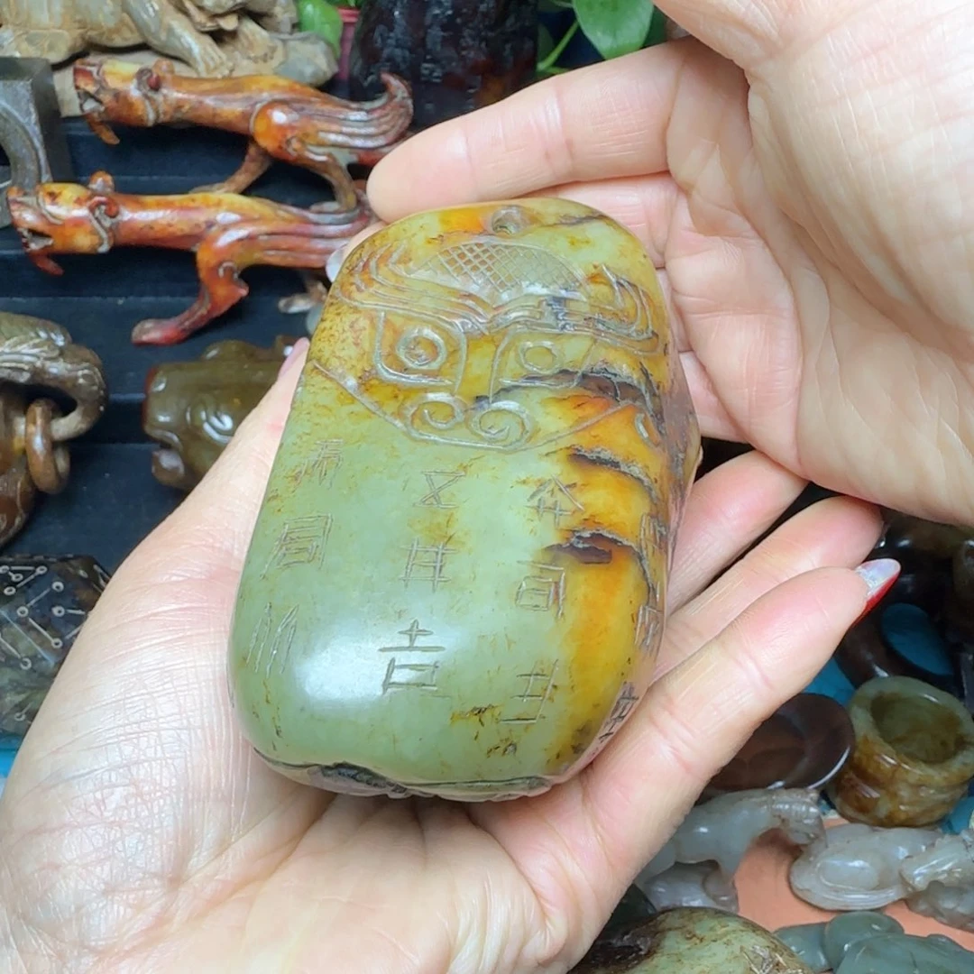 和田玉摆件未镶嵌高***?