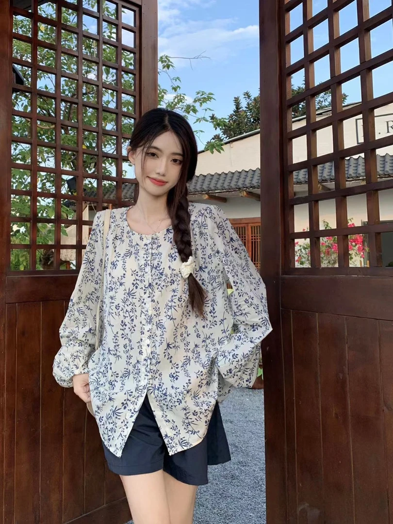 新中式青花瓷印花碎花女士衬衫宽松圆领打造春夏日清新感纯棉衬衣