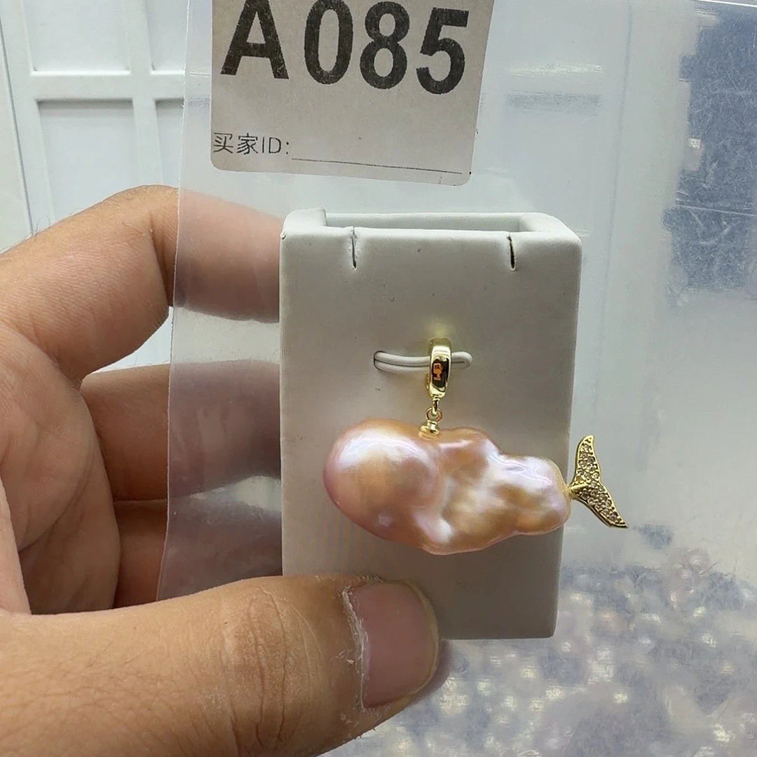 淡水珍珠合金颈饰