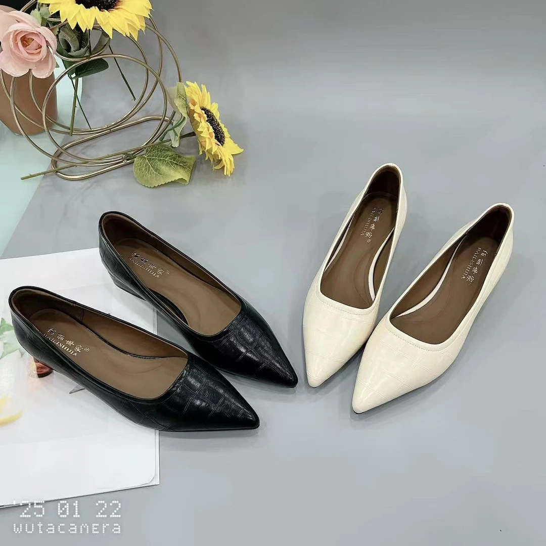 J252114 新款法式浅口高跟鞋女粗跟尖头百搭单鞋