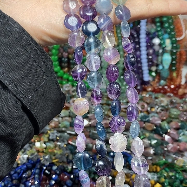 玛瑙/玉髓未镶嵌珠宝半成品天然老料七彩萤石卡12mm