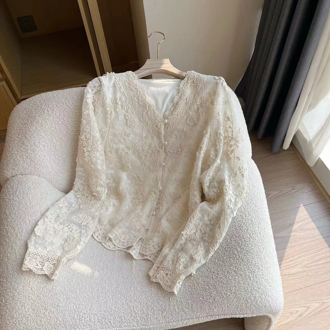 【豆子推荐】83522新款提花加绒蕾丝V领衬衫长袖时尚韩系