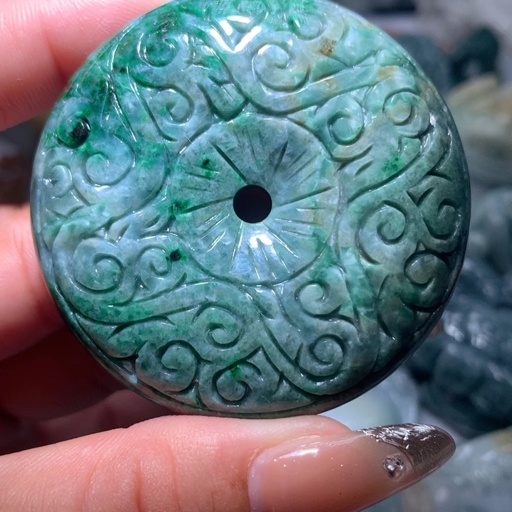 翡翠未镶嵌颈饰保真天然A货翡翠