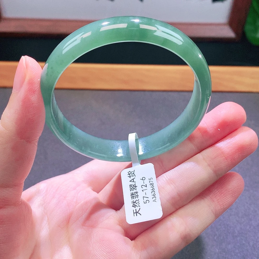 未镶嵌手镯翡翠天然翡翠