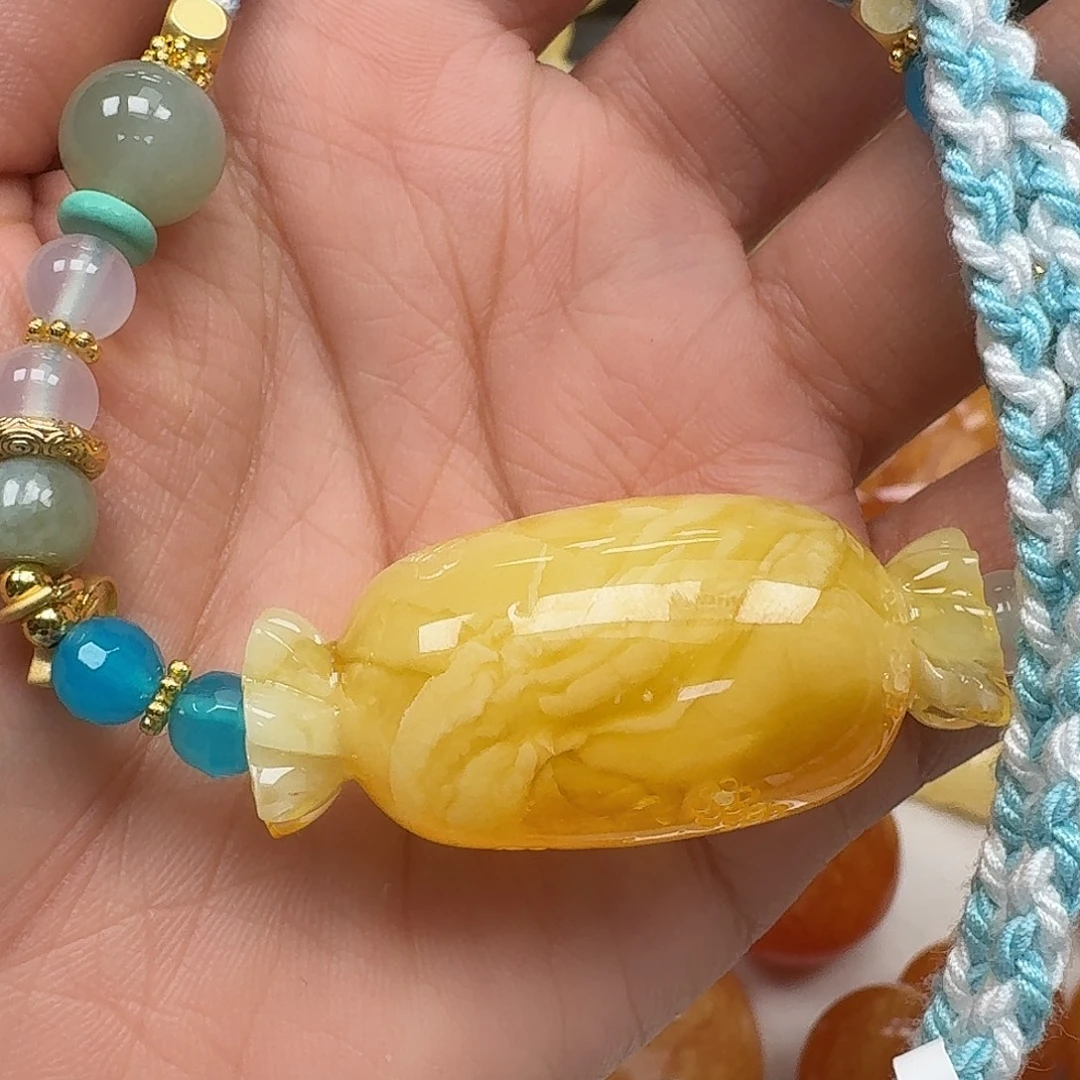 米***兰琥珀未镶嵌裸石悠悠