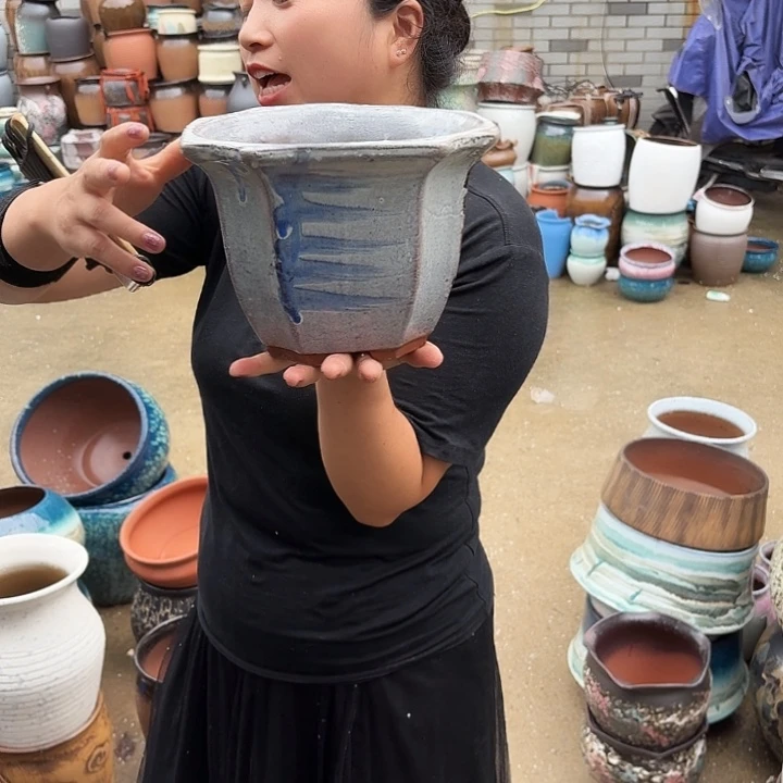 21口15高瑕疵一个盆子。