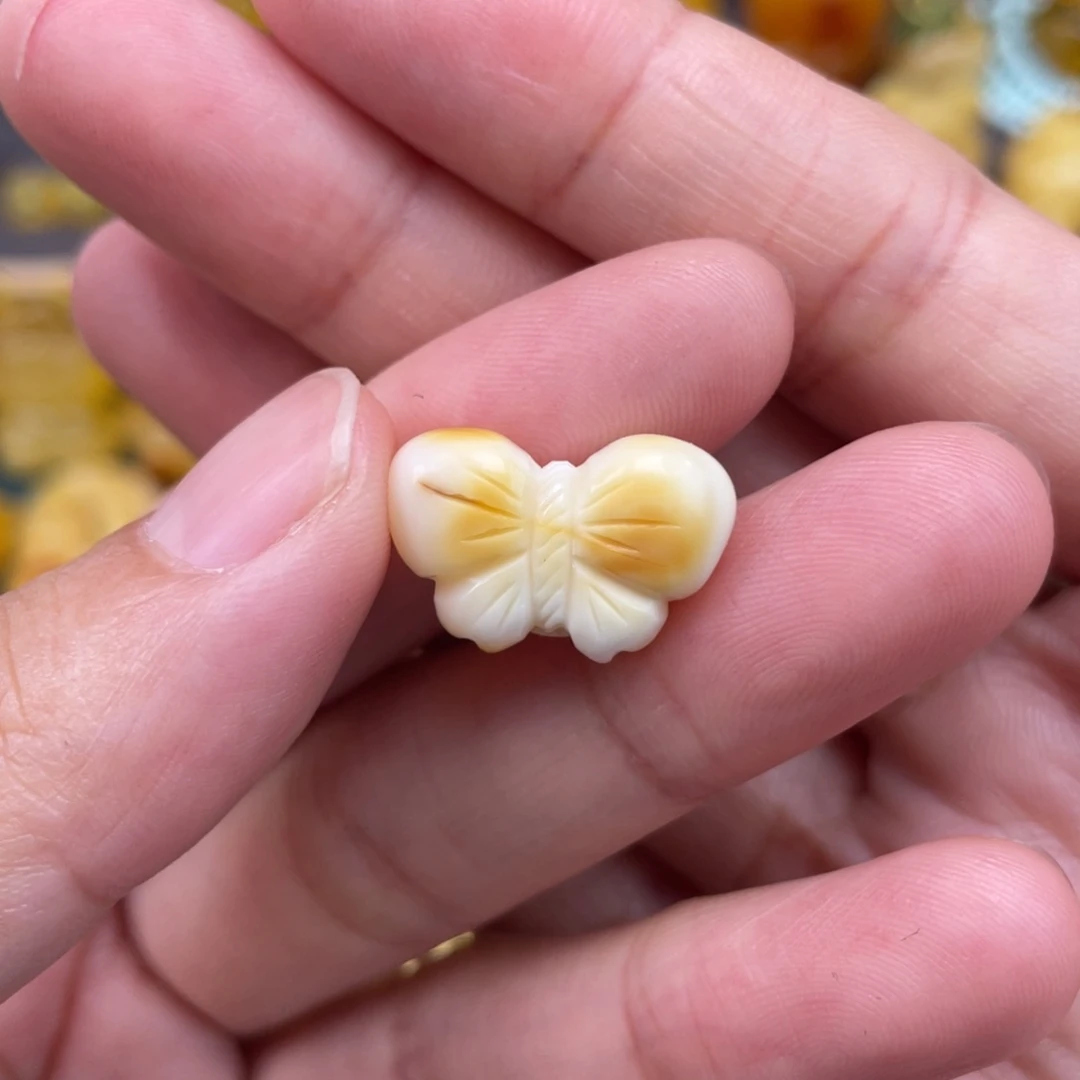 裸石琥珀未镶嵌蜜蜡