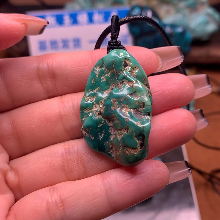 绿松石原矿未镶嵌洗****?