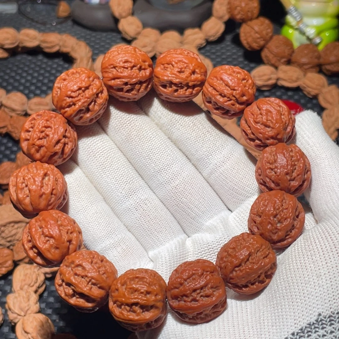 文玩核桃手串京八棱盘龙