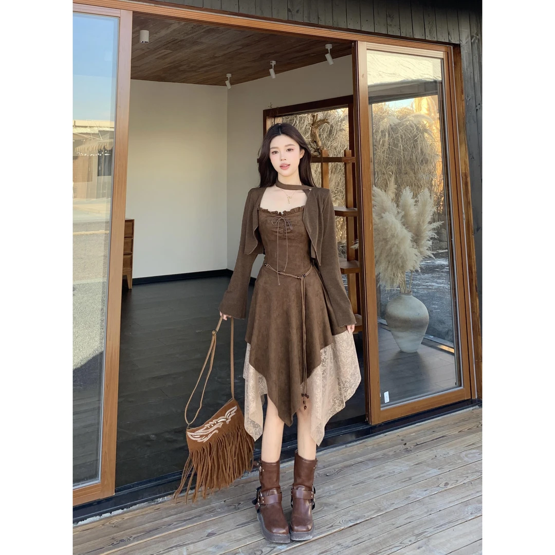 大码韩版别致设计感辣妹拼接洋气高腰吊带连衣裙女+披肩套装