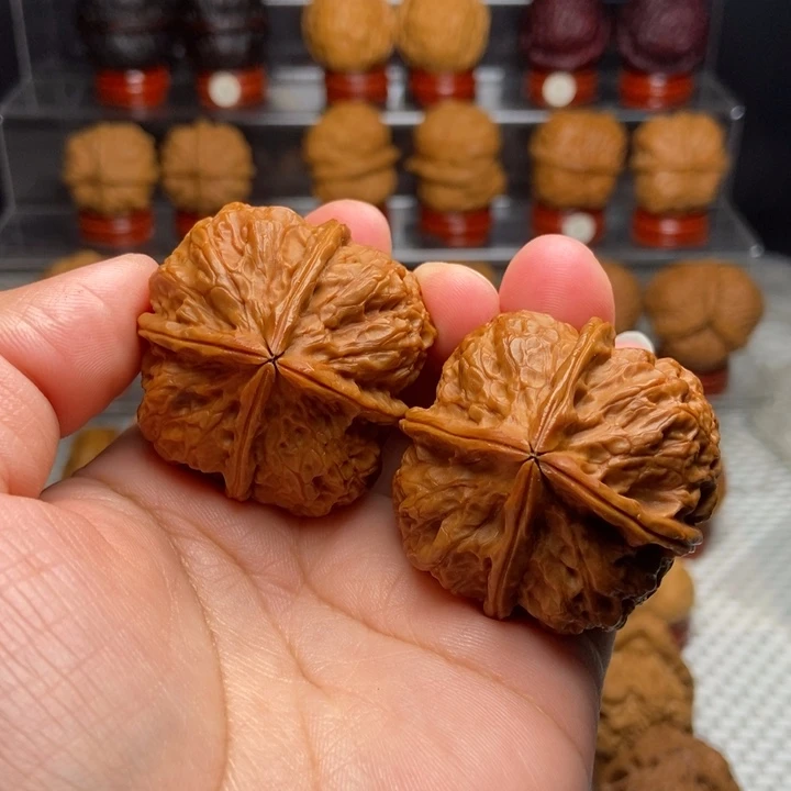 把件文玩核桃洛神牡丹四棱23