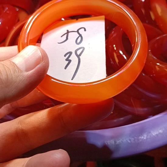 玛瑙/玉髓未镶嵌手镯