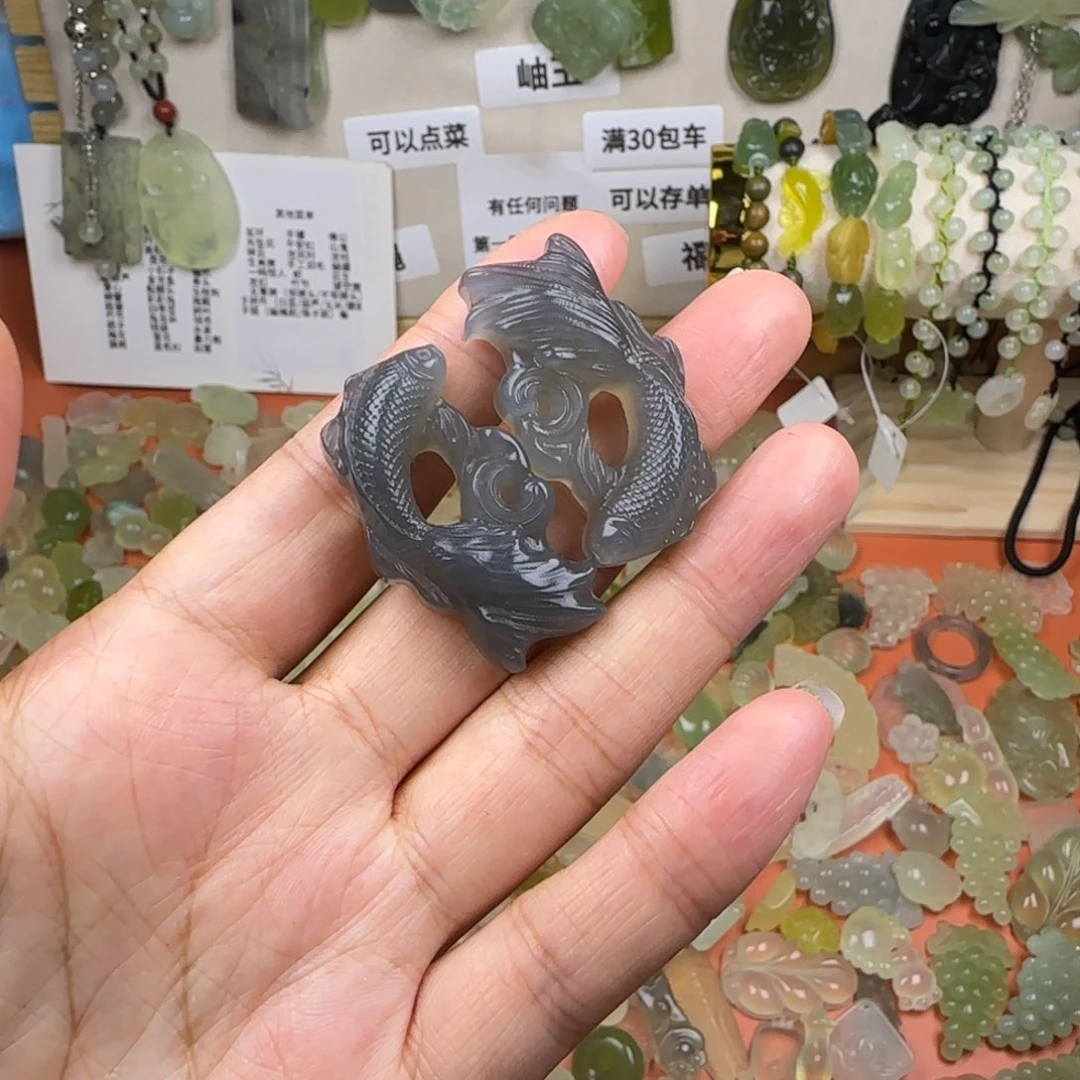 蛇纹石玉饰品未镶嵌