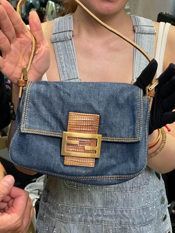 95新 FENDI/芬迪 夏七中古/小胖丁/单肩包