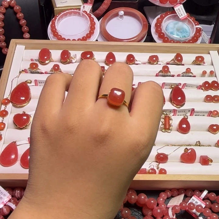 菱锰矿（红纹石）18K金镶嵌戒指方糖戒指1.9g