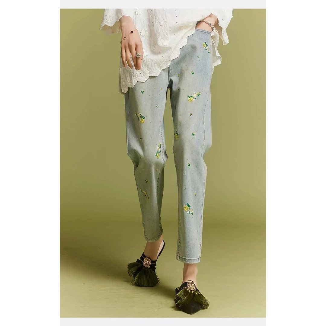 5941-复古重工刺绣烫钻牛仔裤女夏季高腰宽松显瘦直筒长裤
