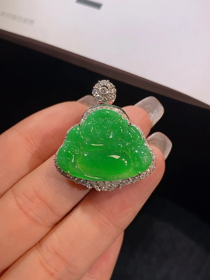 【伊玥珠宝】天然缅甸翡翠A货 阳绿佛公吊坠
