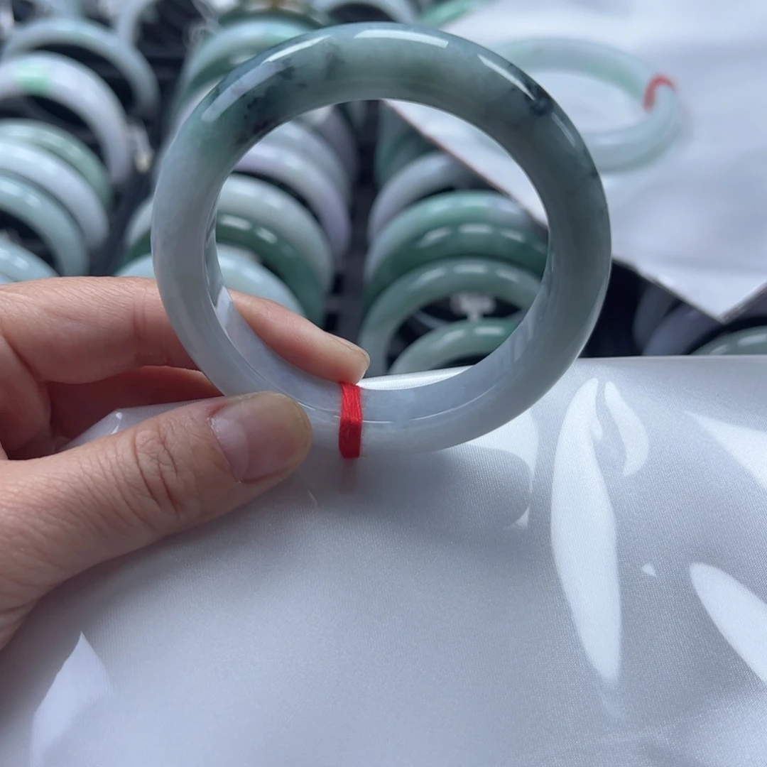 翡翠未镶嵌手镯手镯